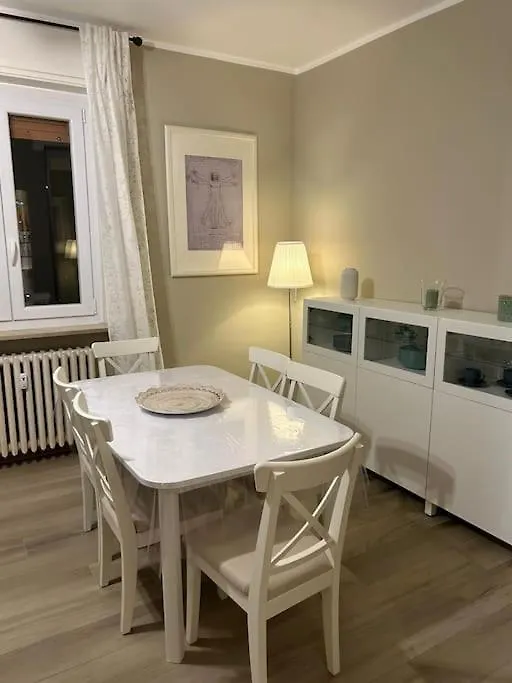 Cozy Apartment Mm Uruguay ミラノ 0*,